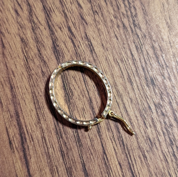 5/$20 necklace adjuster for pearls - Picture 2 of 5